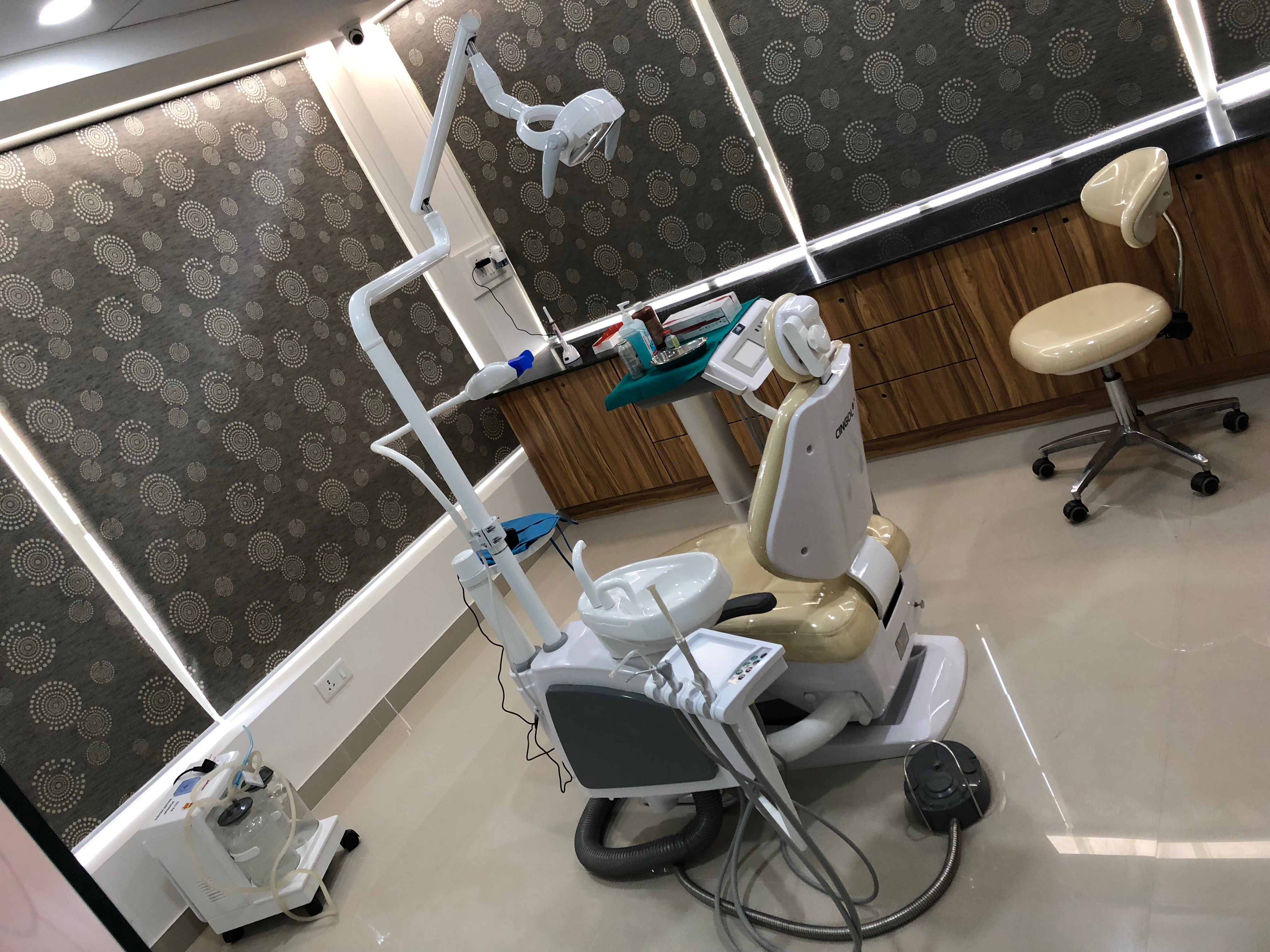 Best Dental clinic in gomti nagar extension